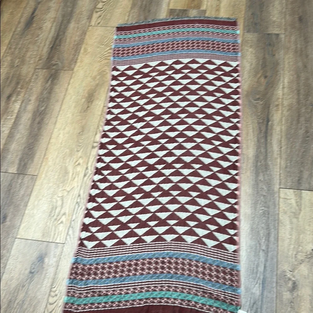 Pistil Geometric Patterned‎ Scarf / Wrap in Brown and Cream 71x 28